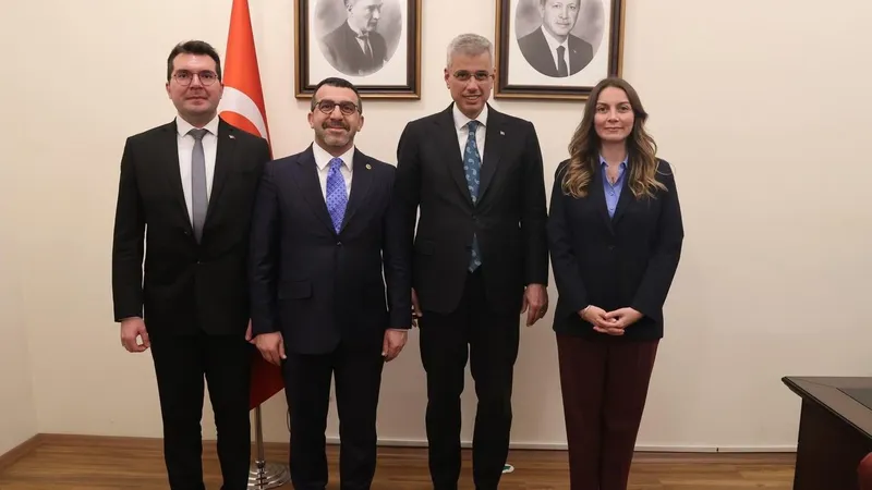 Kars Heyetinden Sağlık Bakanı Memişoğlu’na Ziyaret