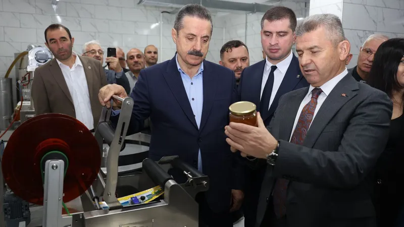 Artvin’de 15 milyon liralık bal işleme ve paketleme tesisi açıldı