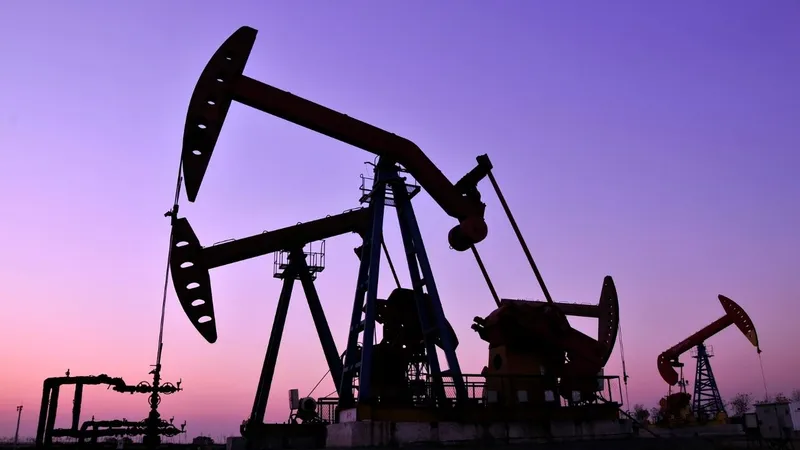 Brent petrol 63,21 dolardan işlem görüyor