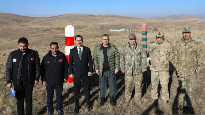 Kars’ta Sınır Devriye yollarında çalışmalar hız kazandı