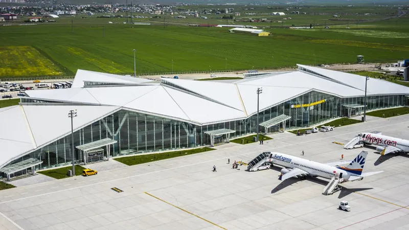 Kars Harakani Havalimanı’nda ekim ayı yolcu trafiği açıklandı