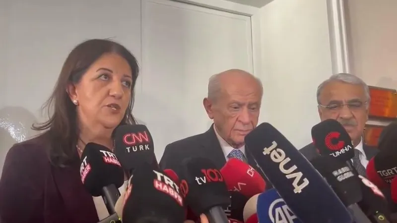 DEM Parti Heyeti, Bahçeli ile TBMM’de görüştü