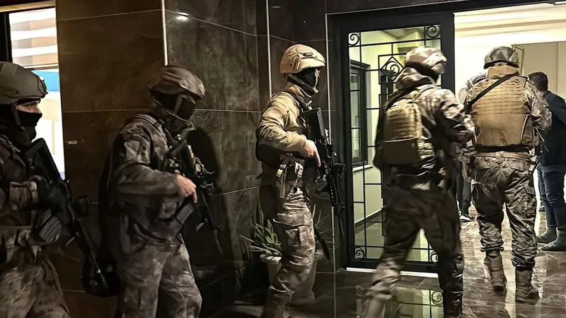 6 ilde FETÖ’nün finans yapılanmasına operasyon: 13 gözaltı kararı