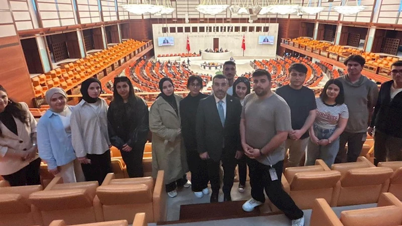 Kars Milletvekili Adem Çalkın, Kafkas Üniversitesi öğrencilerini TBMM’de ağırladı