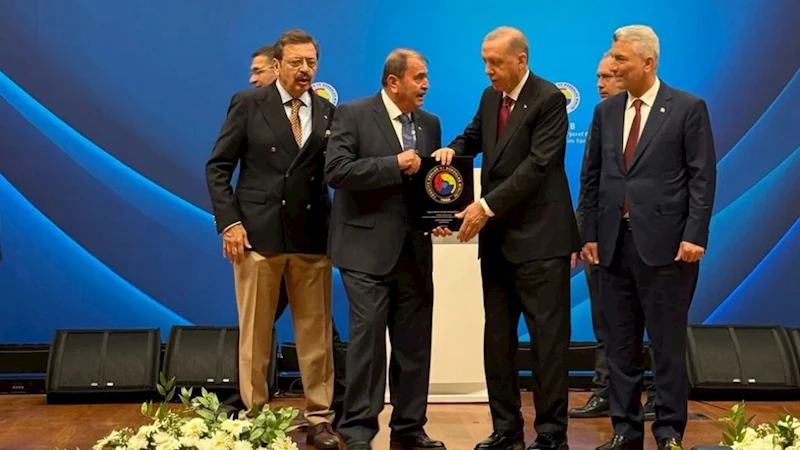 Cumhurbaşkanı Erdoğan’dan Meçikoğlu’na hizmet şeref belgesi
