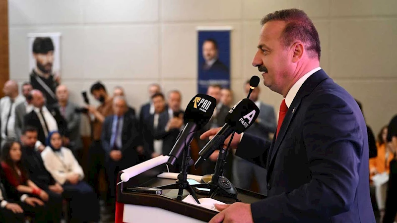 Yavuz Ağıralioğlu, Samsun’da gençlerle buluştu: 