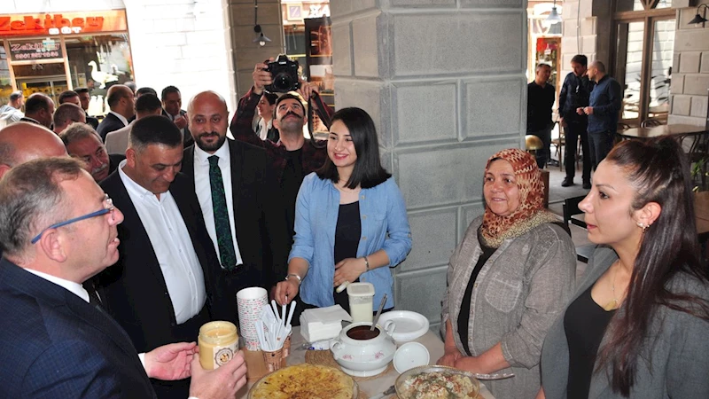 Kars’ın 170 yöresel lezzeti tanıtıldı