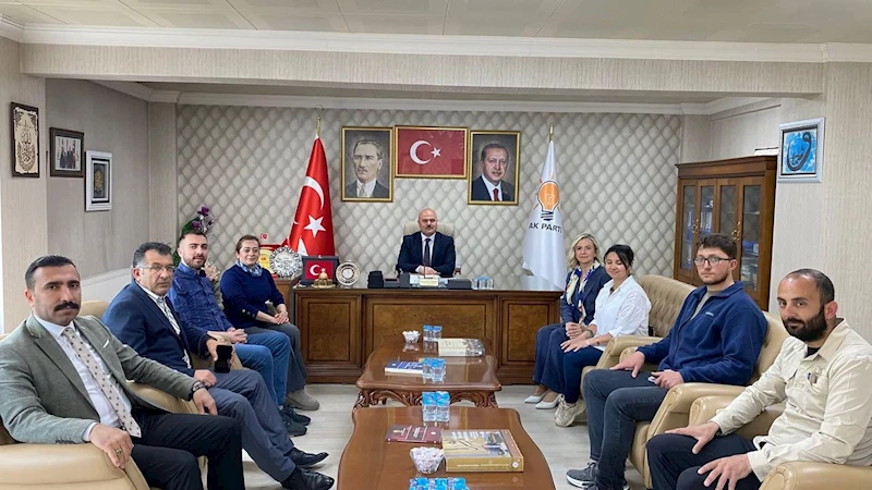 AK Parti Kars İl Başkanlığı’na Kızılay Kars Şubesi’nden ziyaret