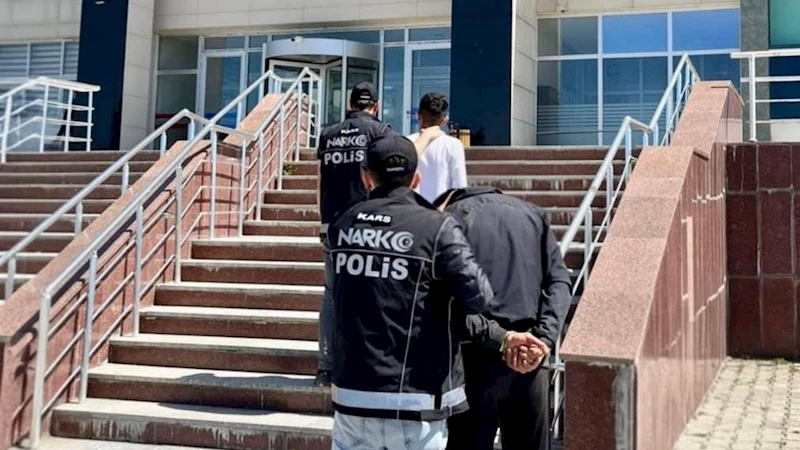Kars’ta uyuşturucu suçlularına yönelik operasyon: 3 kişi tutuklandı