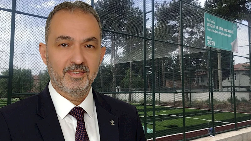 Atabey Belediyesinden 75. Yıl Ortaokuluna halı saha