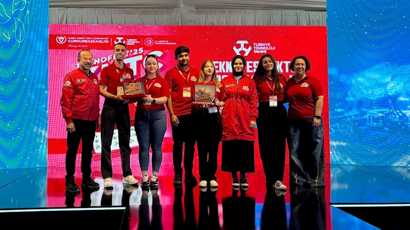 TEKNOFEST KKTC’de ÇOMÜ rüzgârı: AquaVio takımı “Ticarileştirme Potansiyeli Ödülü”nü kazandı