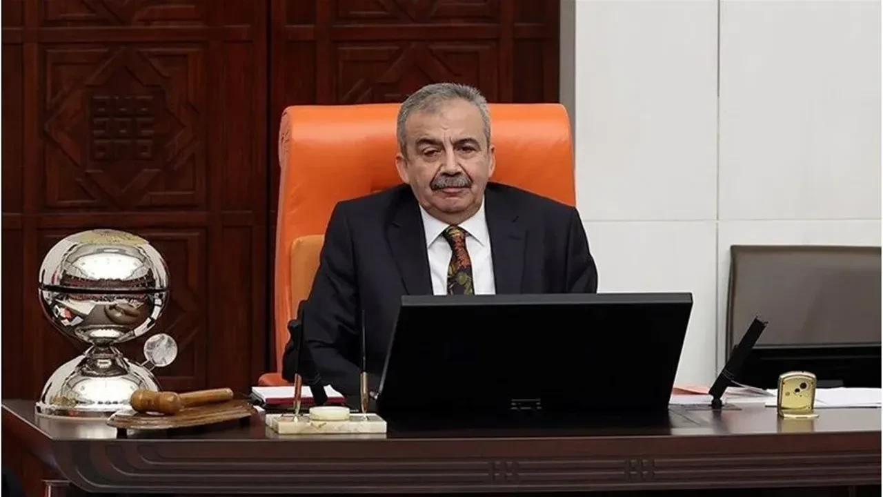 Sırrı Süreyya Önder için TBMM