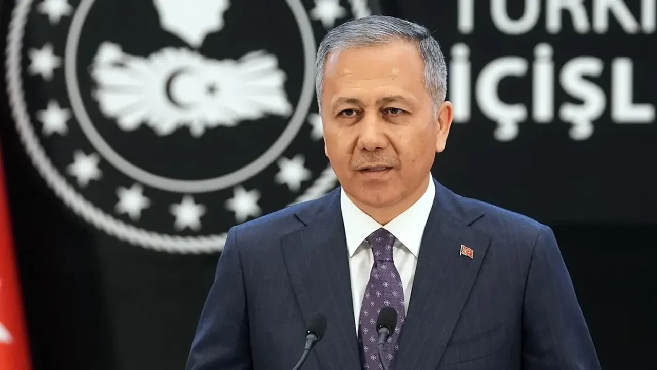 Yerlikaya: 333 Kırmızı Bültenle aradığımız şahsı yurtdışında yakalatarak ülkemize iadesini sağladık