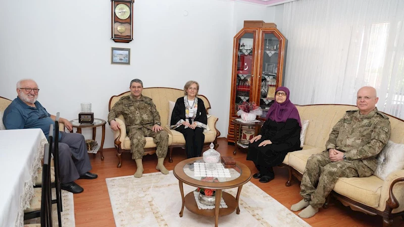 Orgeneral Bayraktaroğlu