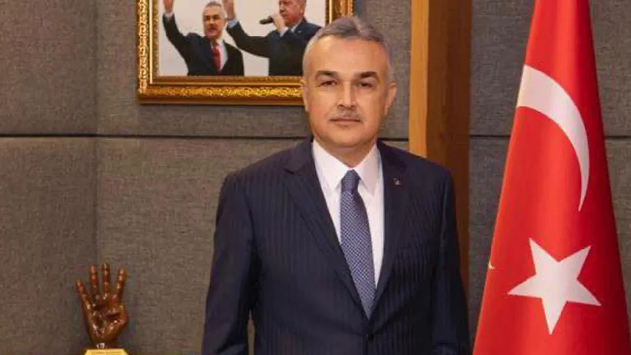 Mustafa Savaş’tan TBMM’de tarihi rekor: KİT Komisyonu Başkanlığına 4. kez seçildi