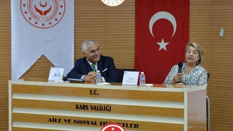 “İlham Veren Evlilik Hikayeleri” söyleşisinde 40 yıllık tecrübe genç çiftlerle buluştu