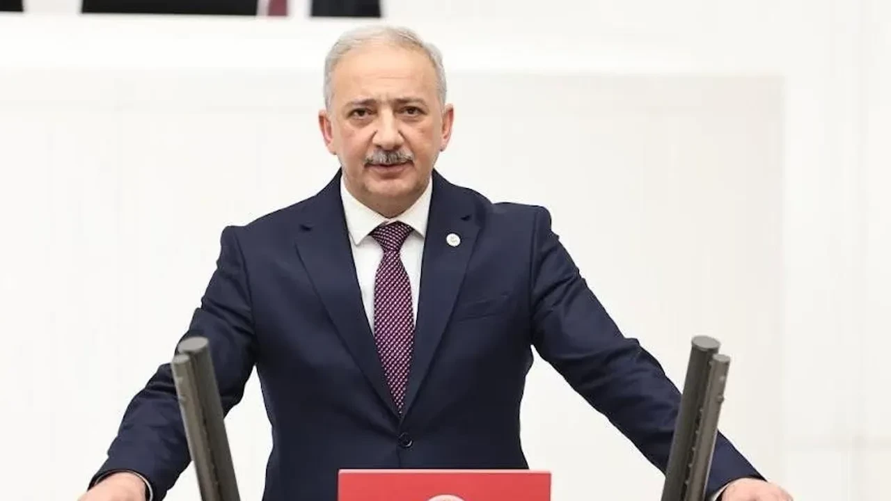 Milletvekili Kadem Mete