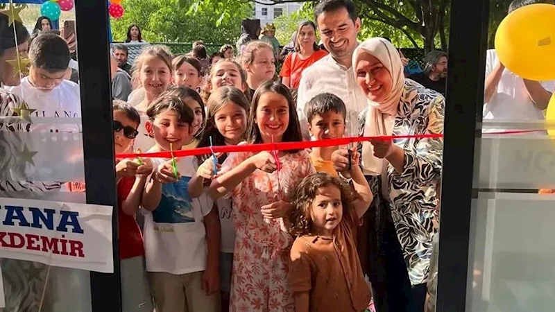 Isparta, gelişimsel oyun atölyesi “elma kurdu” ile tanıştı