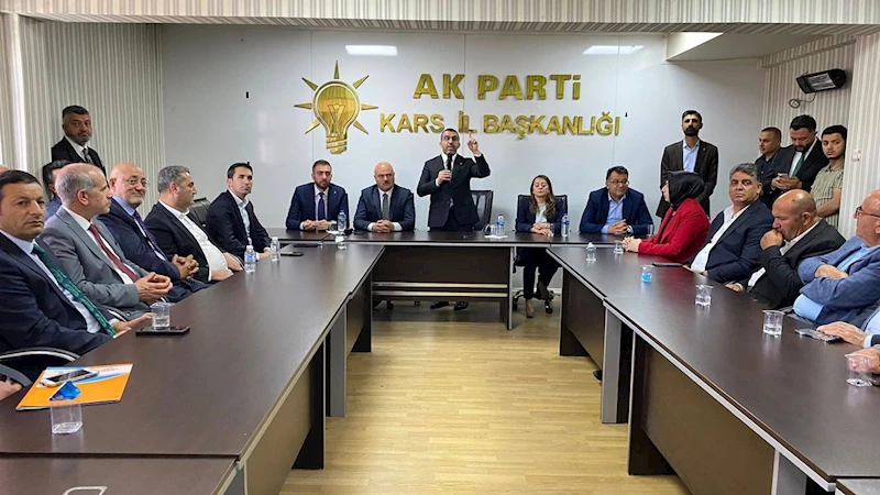 AK Parti Kars İl Başkanlığında bayramlaşma programı düzenlendi