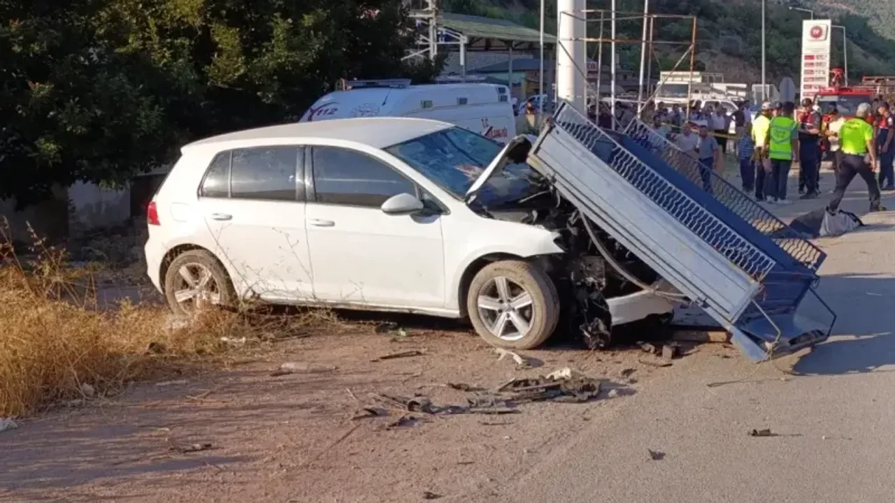 Amasya’da feci kaza: 2 ölü, 4 yaralı